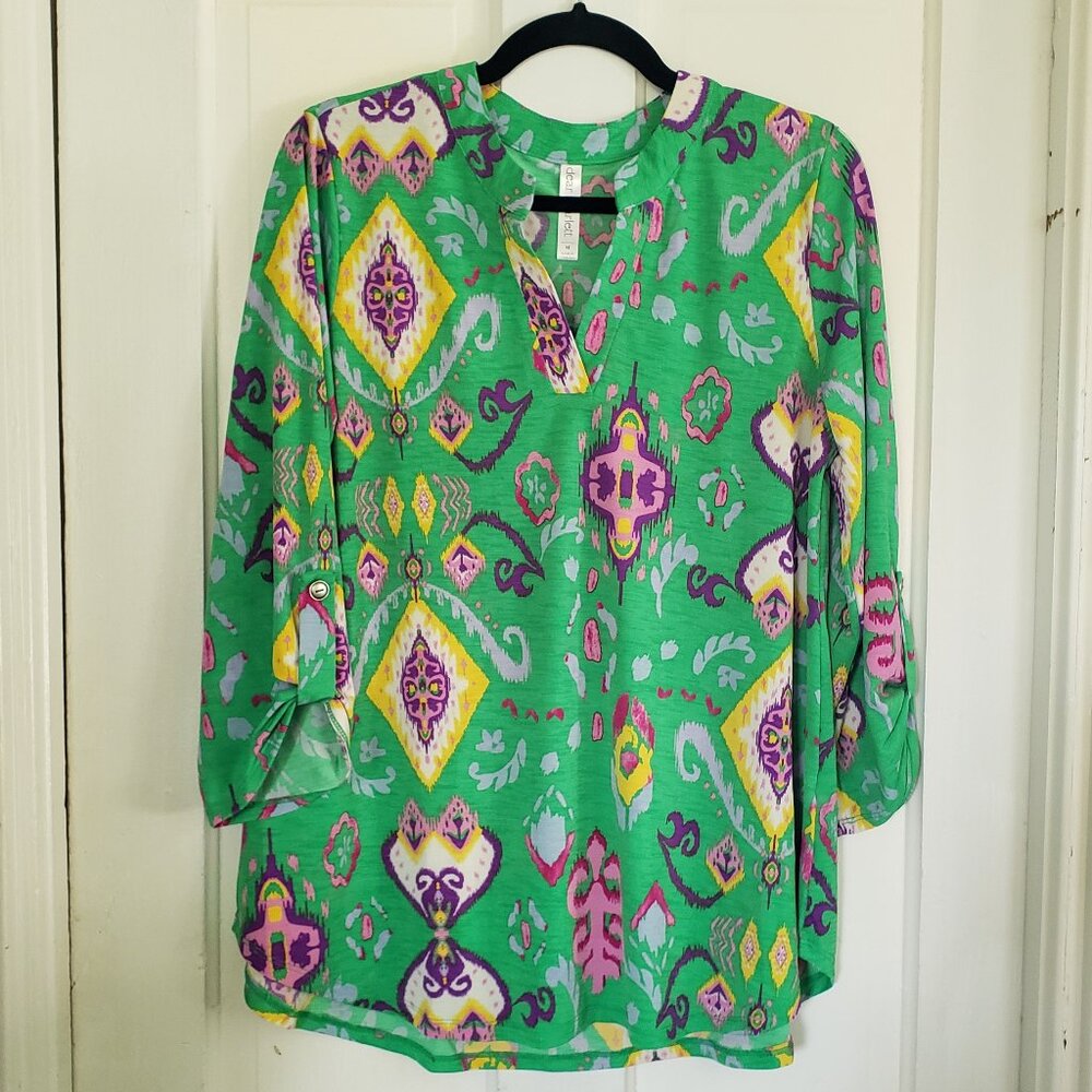 Dear Scarlett 3/4 Sleeve Lizzy Top